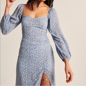 Abercrombie Long Sleeved Draped Midi Dress Blue Daisy Small